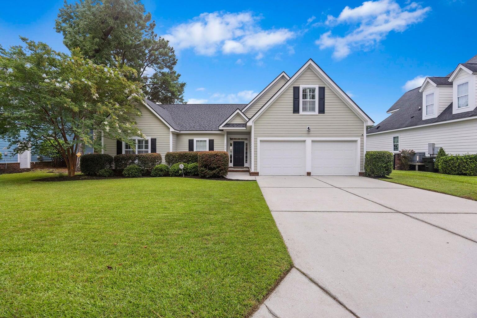 1019 Jervey Point Road Charleston, SC 29492 - Photo 2 of 38 20250709163118113377000000-o