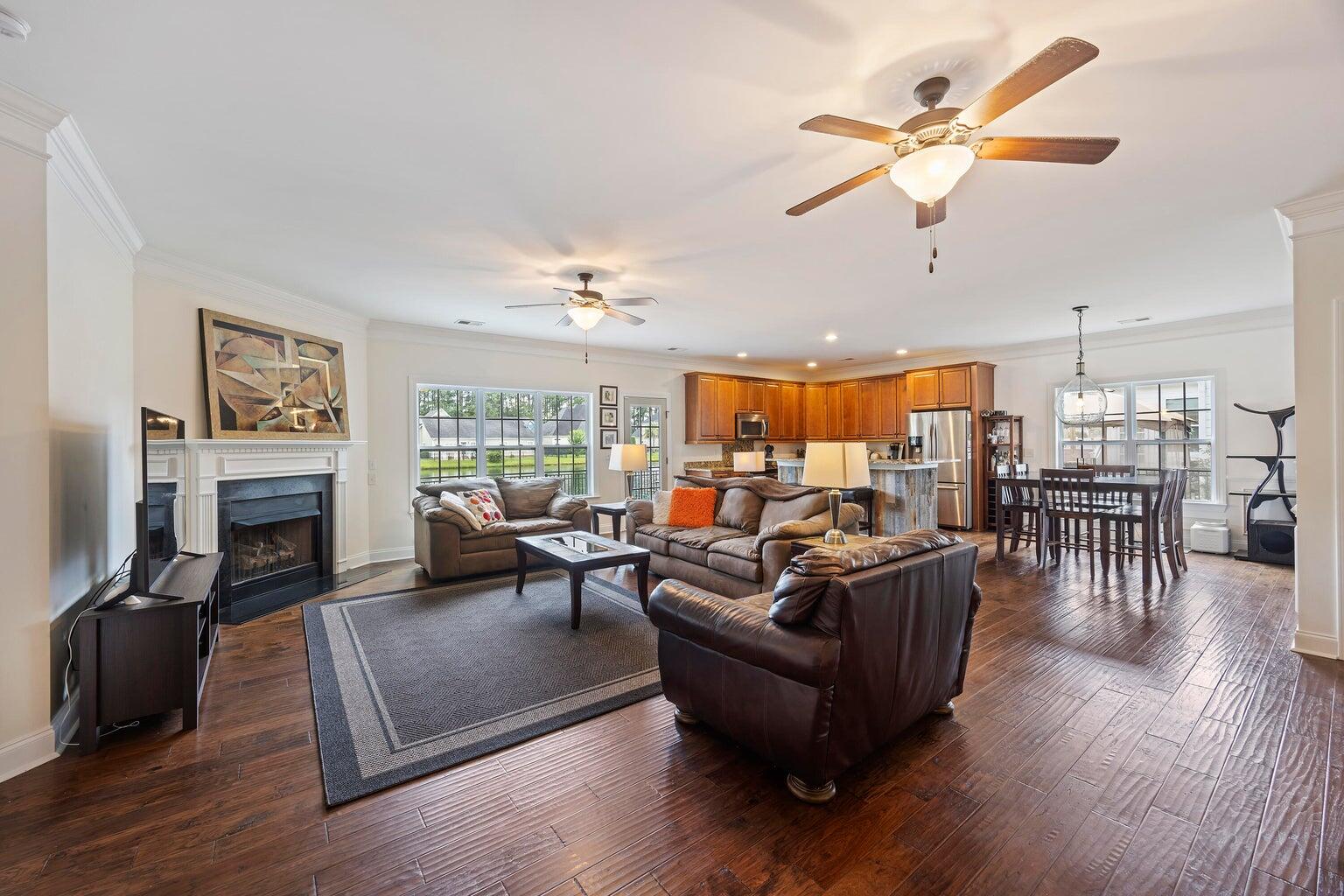 1019 Jervey Point Road Charleston, SC 29492 - Photo 4 of 38 20250709163213453945000000-o