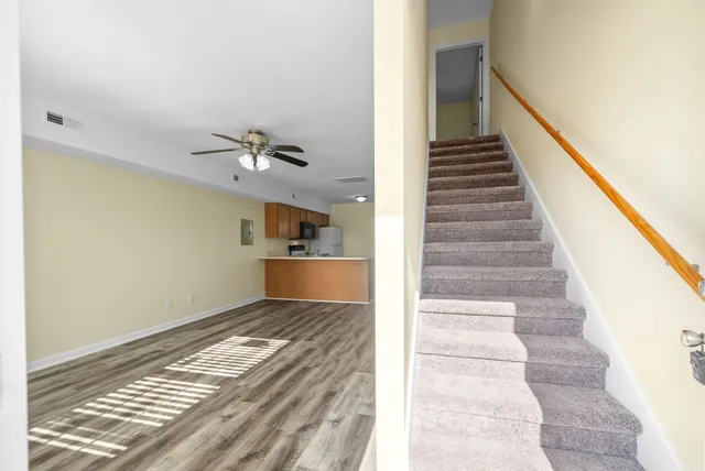 a view of entryway and hall