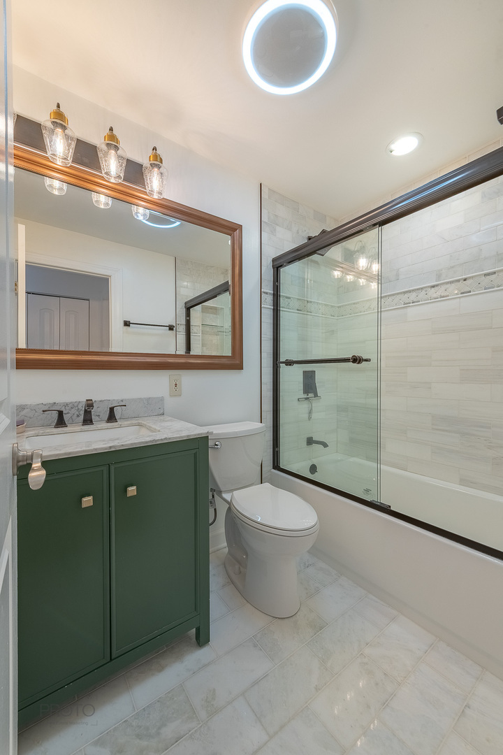 10353 Dearlove Road, Unit 3A Glenview, IL 60025 - Photo 17 of 23 Gallery Image 17