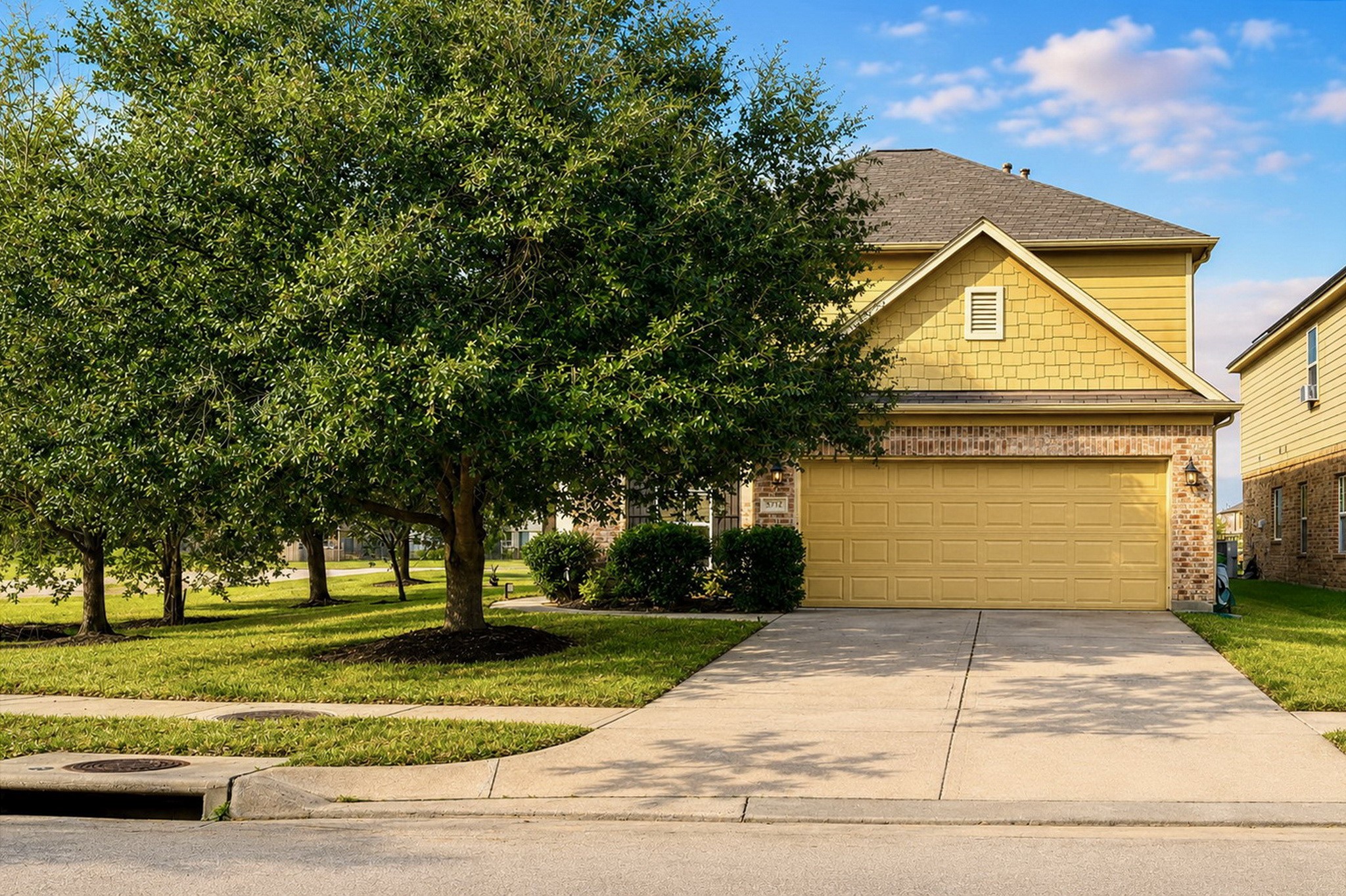 19211 Side Way Tomball, TX 77375 - Photo 2 of 37