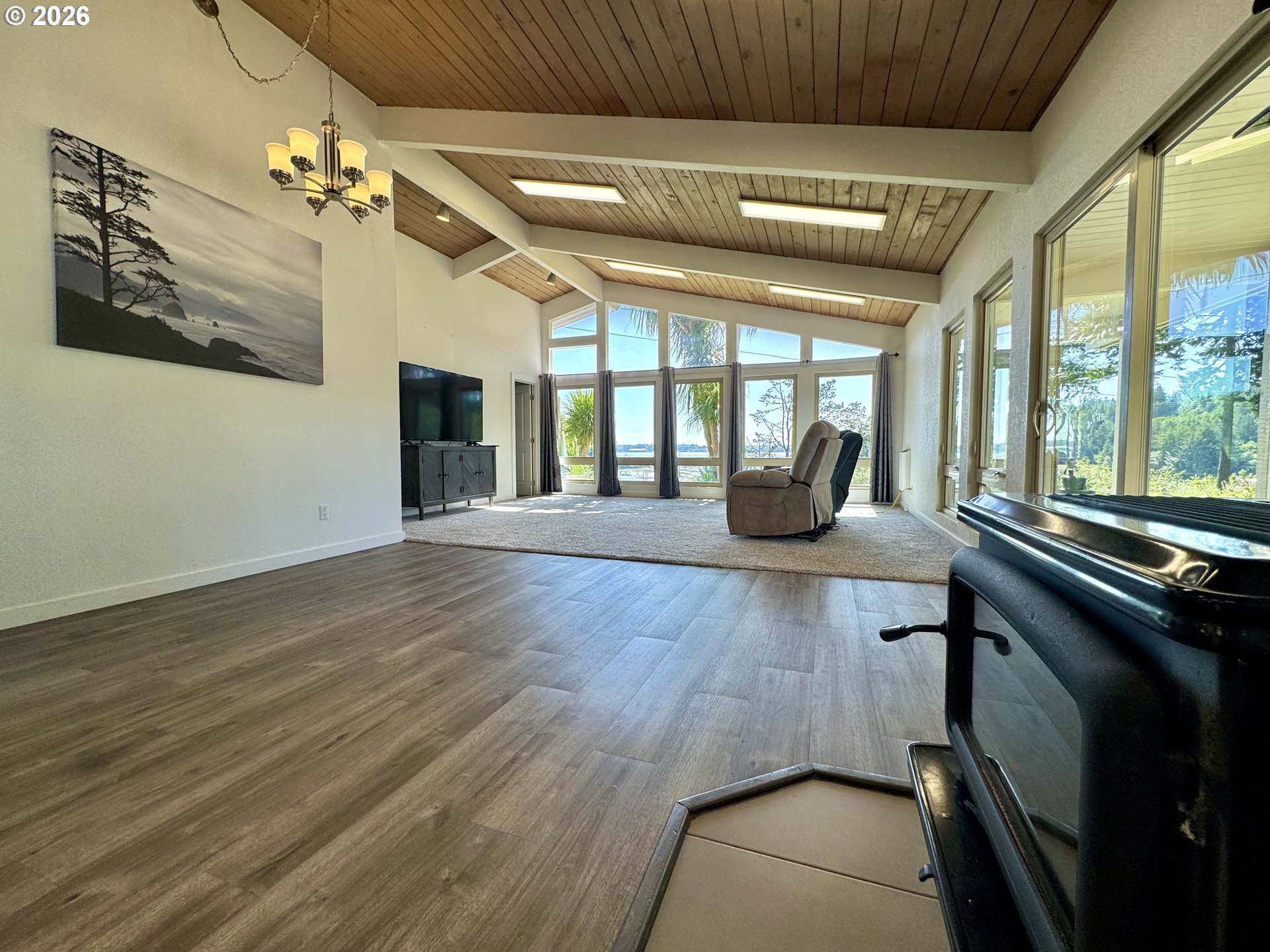 94475 Golf Course Lane North Bend, OR 97459 - Photo 9 of 47