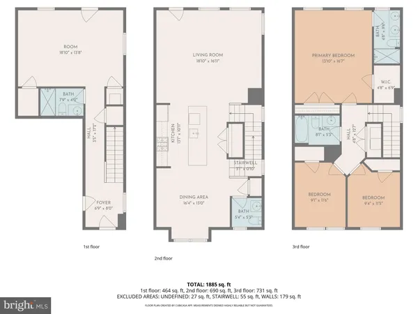 a black and white photo of a living room