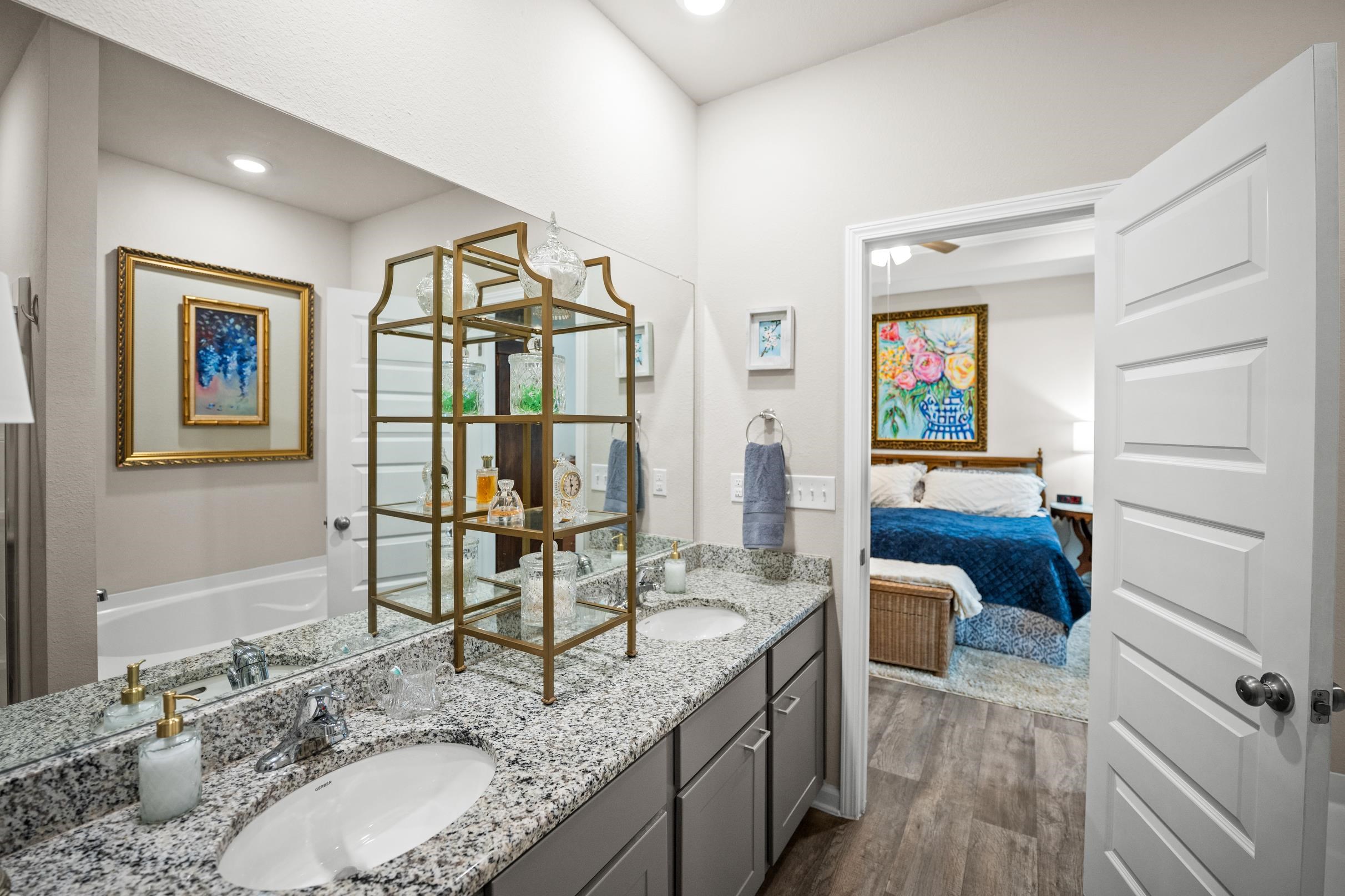 24139 Veranda Circle Elberta, AL 36530 - Photo 19 of 40 Bathroom