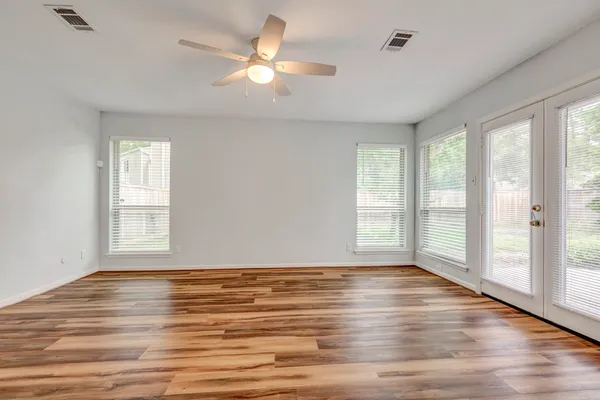 $2,850 | 17 Wishbonebush Road, Spring, TX 77380