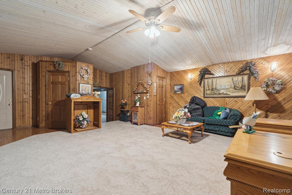 14210 West Burt Road Chesaning, MI 48616 - Photo 31 of 44 Gallery Image 31