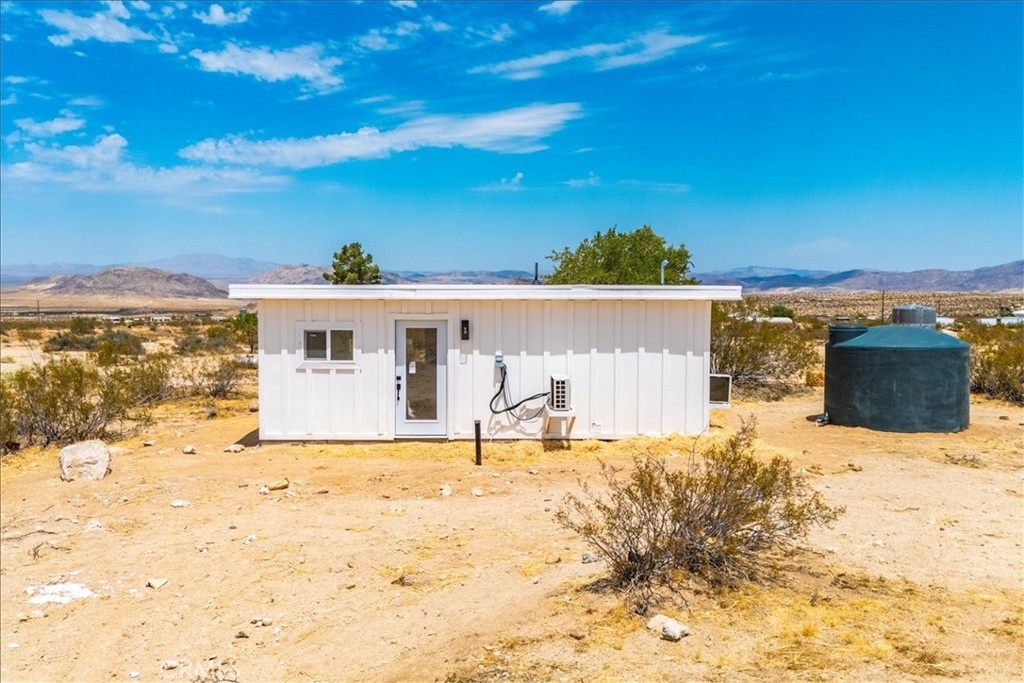 777 Quail Bush Road Landers, CA 92285 - Photo 25 of 46 a view of a terrace view