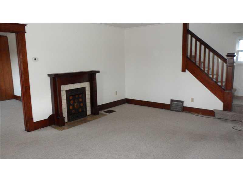 438 South Eighty Eight Road Carmichaels, PA 15320 - Photo 5 of 12 Living Room.
