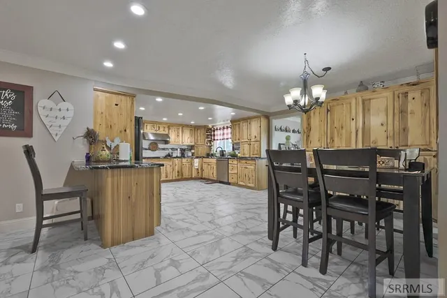 $895,000 | 681 East 700 North, Firth, ID 83236