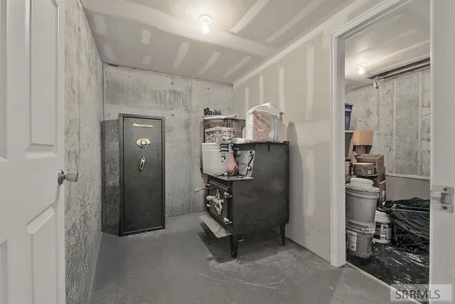 $895,000 | 681 East 700 North, Firth, ID 83236