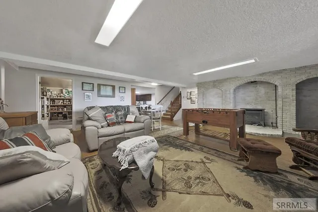 $895,000 | 681 East 700 North, Firth, ID 83236