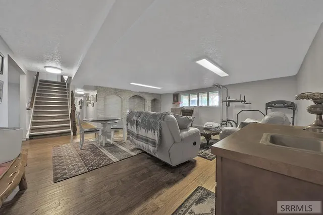 $895,000 | 681 East 700 North, Firth, ID 83236