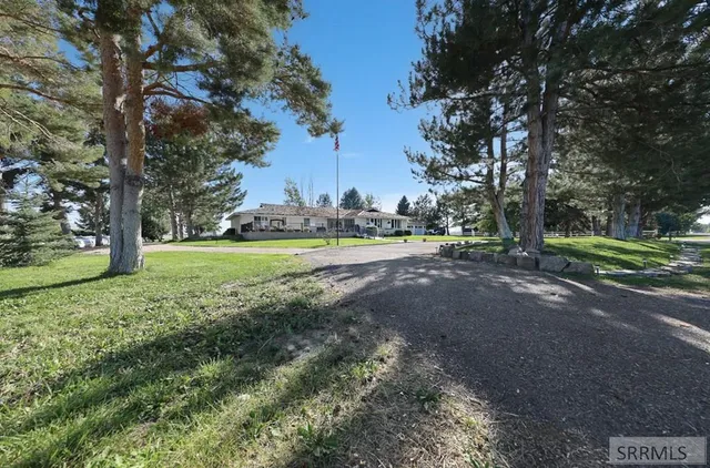 $895,000 | 681 East 700 North, Firth, ID 83236