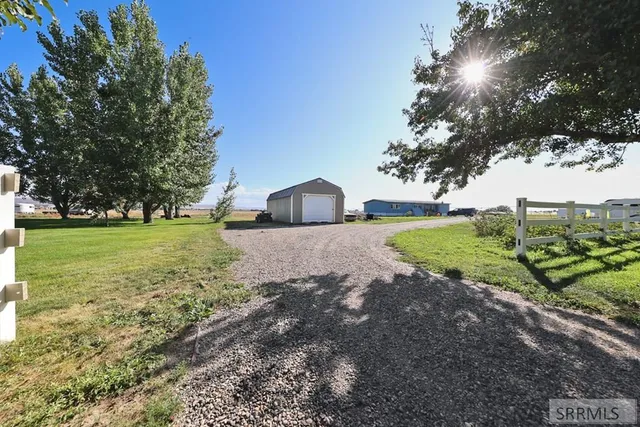 $895,000 | 681 East 700 North, Firth, ID 83236