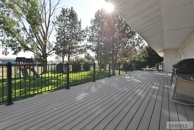 $895,000 | 681 East 700 North, Firth, ID 83236