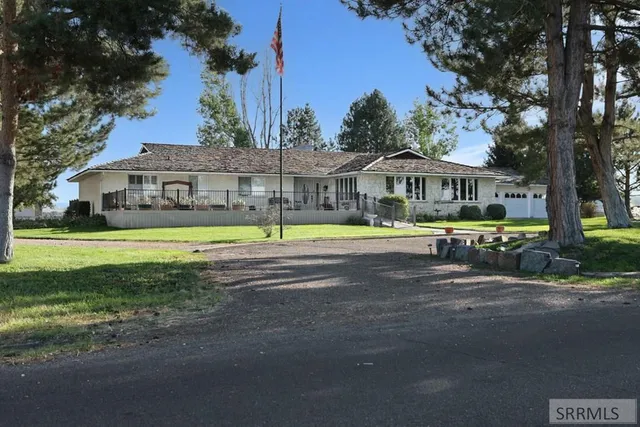 $895,000 | 681 East 700 North, Firth, ID 83236