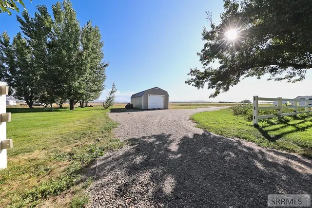 $895,000 | 681 East 700 North, Firth, ID 83236