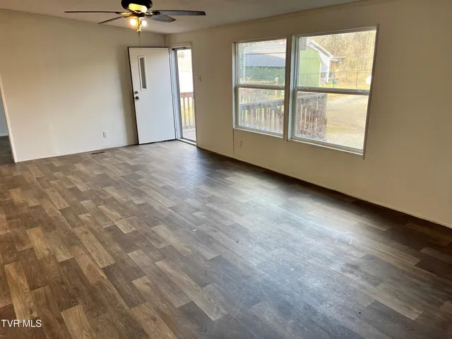 $180,000 | 140 Edgewater Road, Elizabethton, TN 37643