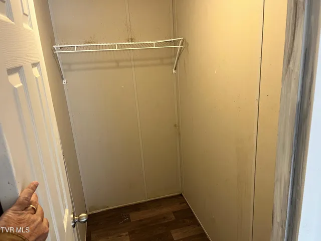 $180,000 | 140 Edgewater Road, Elizabethton, TN 37643