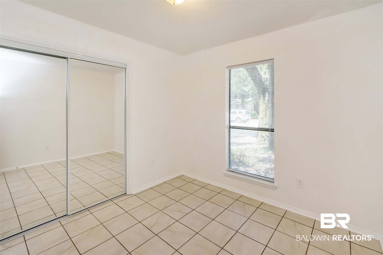 1379 Barker Drive East Mobile, AL 36608 - Photo 12 of 23