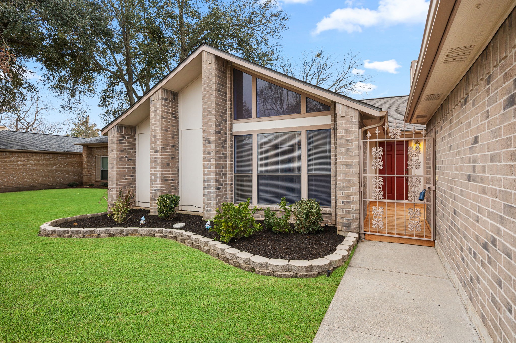 2122 Echo Ridge Sugar Land, TX 77478 - Photo 4 of 28