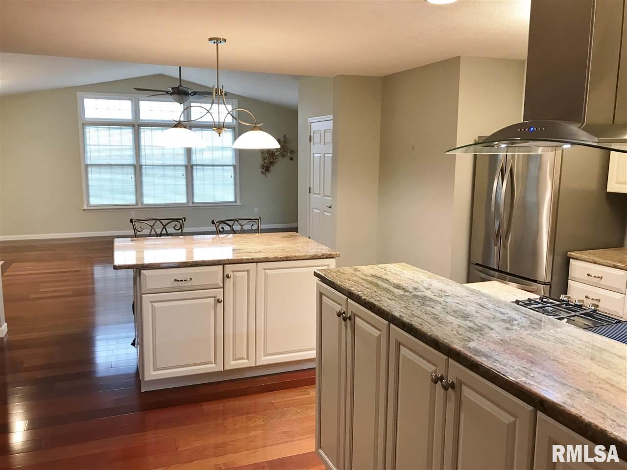 1410 Hampton Road Washington, IL 61571 - Photo 7 of 19 Gallery Image 7