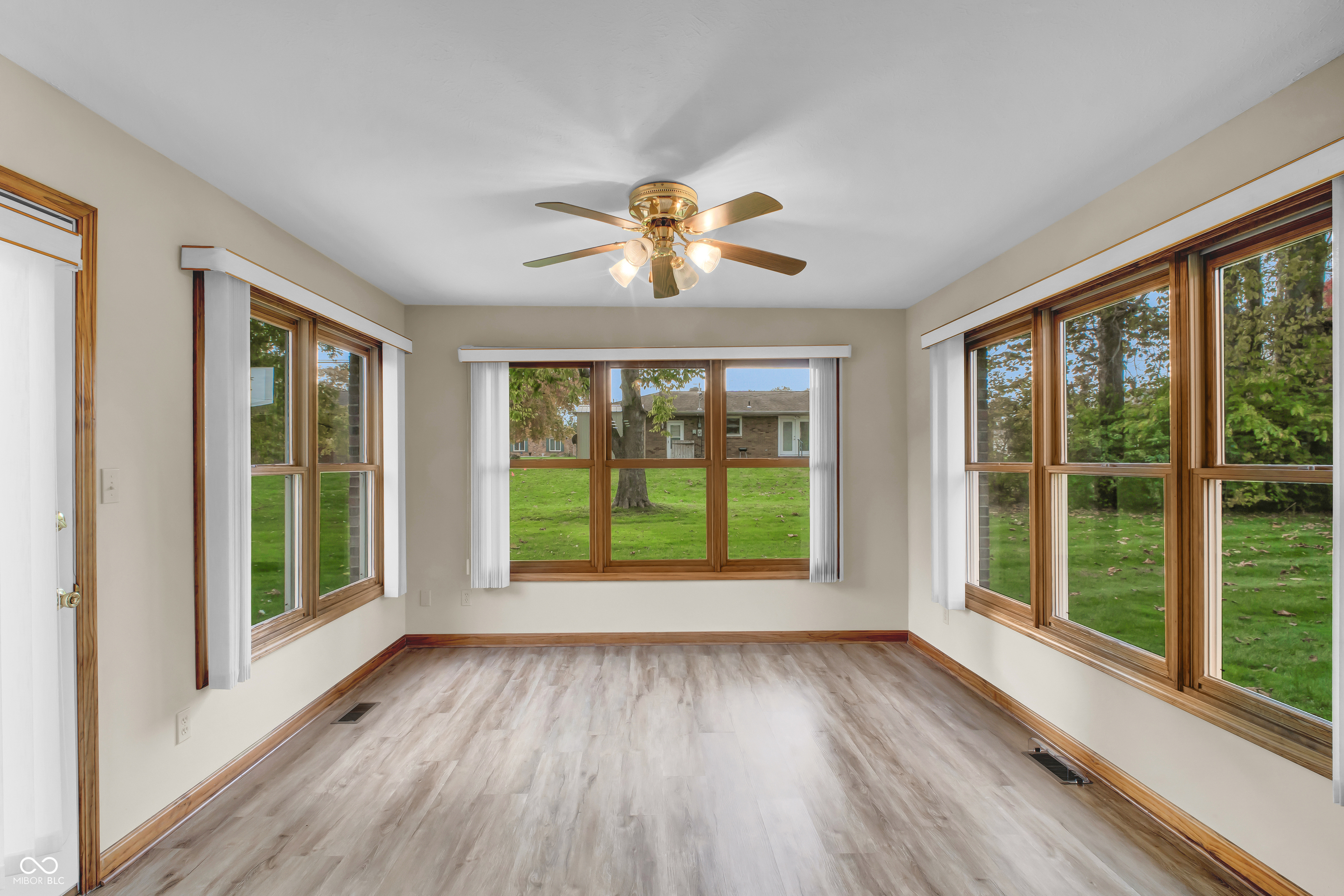 3200 Thomas Trace Columbus, IN 47203 - Photo 11 of 32