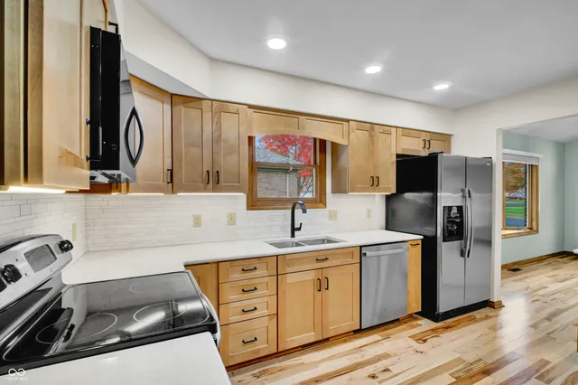 $365,000 | 3200 Thomas Trace, Columbus, IN 47203