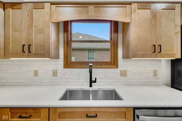 $365,000 | 3200 Thomas Trace, Columbus, IN 47203