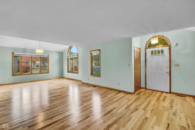 $365,000 | 3200 Thomas Trace, Columbus, IN 47203