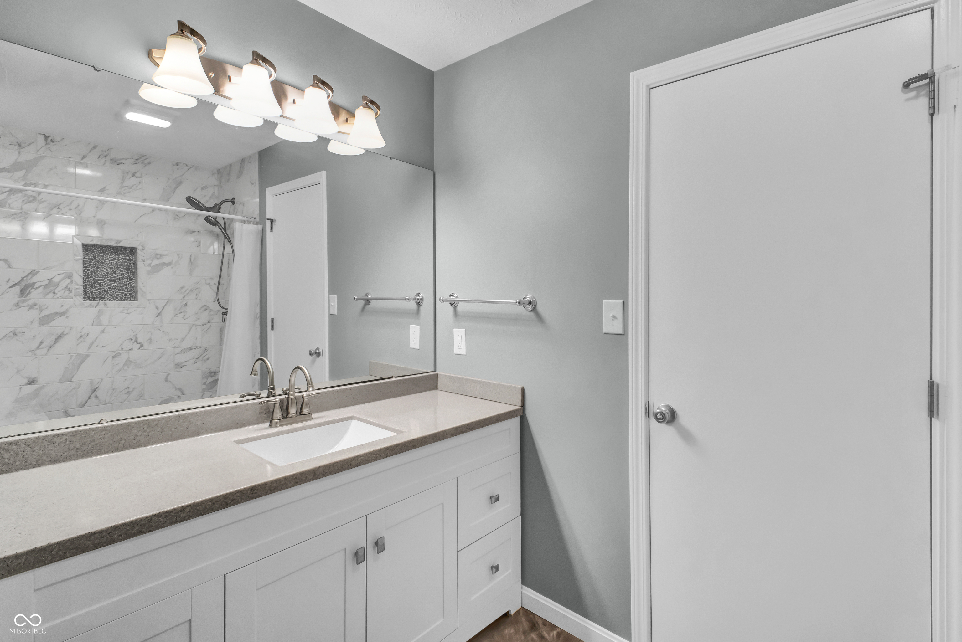 3200 Thomas Trace Columbus, IN 47203 - Photo 23 of 32