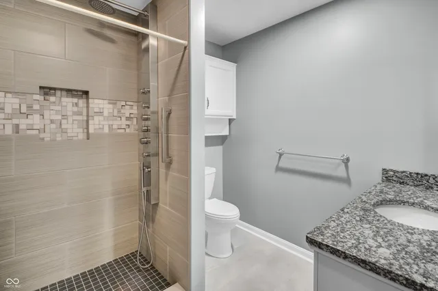 $365,000 | 3200 Thomas Trace, Columbus, IN 47203