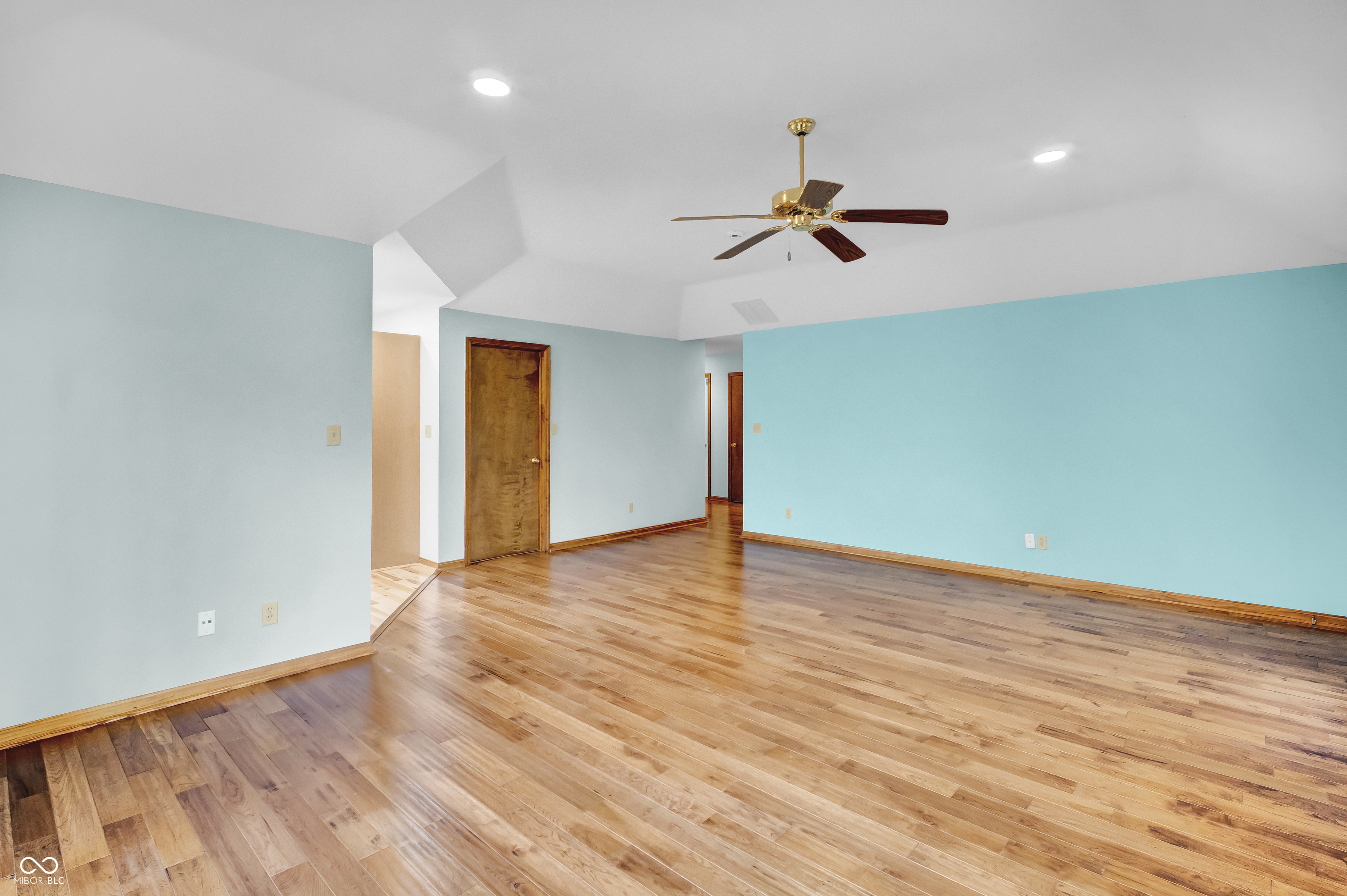 3200 Thomas Trace Columbus, IN 47203 - Photo 7 of 32