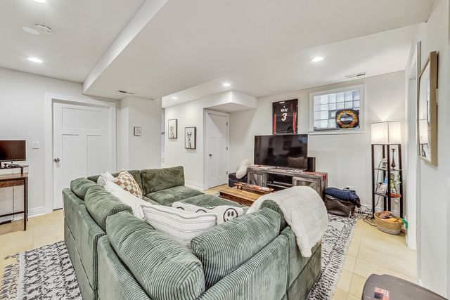 $1,475,000 | 2346 West Shakespeare Avenue, Chicago, IL 60647