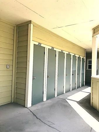 $2,100 | 808 West 29th Street, Unit 301, Austin, TX 78705