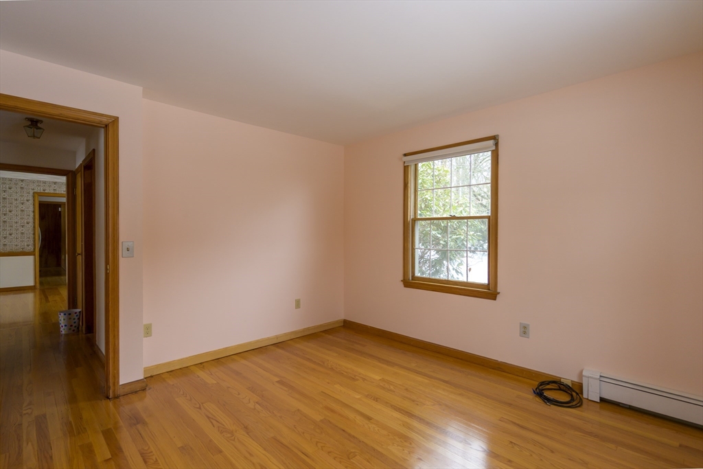 208 Rolling Ridge Road Amherst, MA 01002 - Photo 29 of 40 an empty room with a window