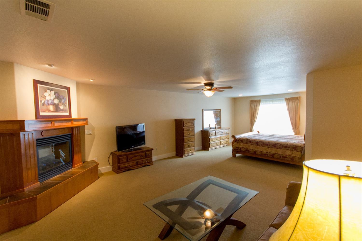 982 Pumpkin Ridge Eagle Point, OR 97524 - Photo 20 of 29 Additional Photo
