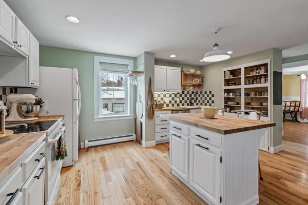 $453,900 | 1116 Main Street, Fairfax, VT 05454