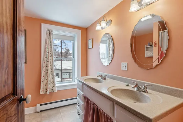 $453,900 | 1116 Main Street, Fairfax, VT 05454