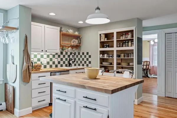 $453,900 | 1116 Main Street, Fairfax, VT 05454