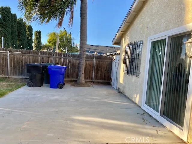 $2,500 | 5640 Sexton Lane, Riverside, CA 92509