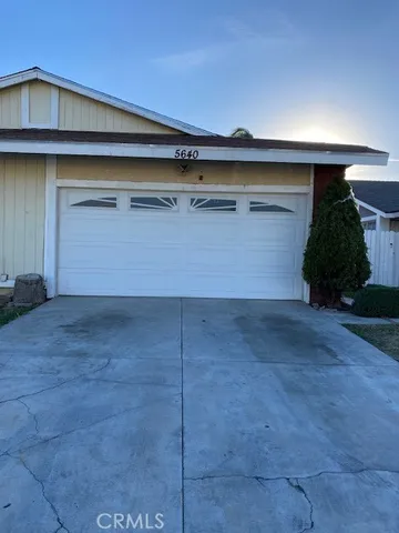 $2,500 | 5640 Sexton Lane, Riverside, CA 92509