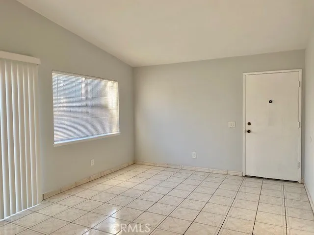 $2,500 | 5640 Sexton Lane, Riverside, CA 92509