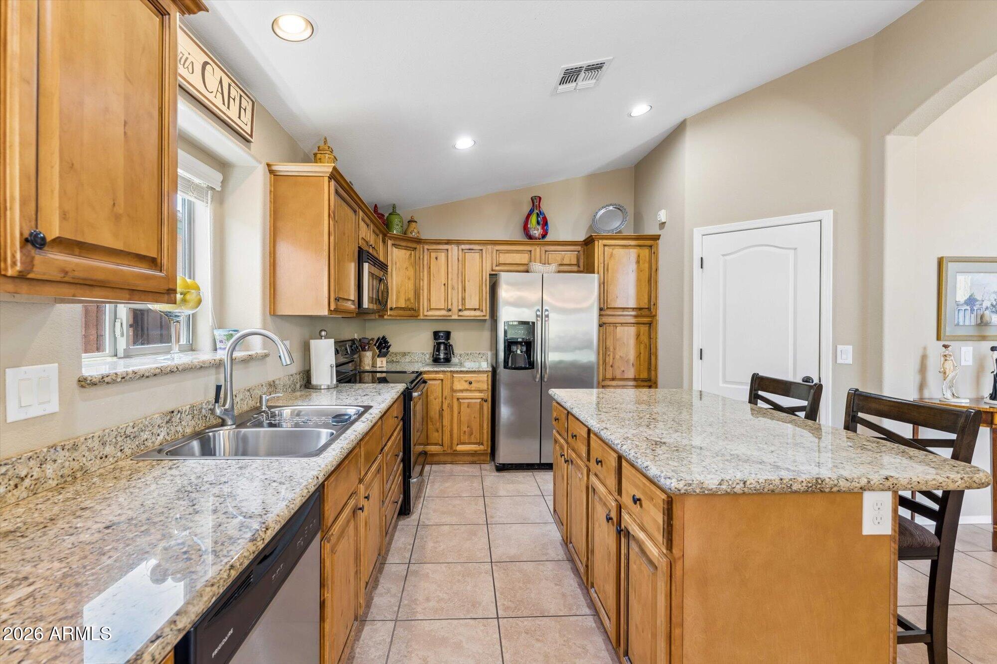 28907 North Nobel Road Phoenix, AZ 85085 - Photo 4 of 29