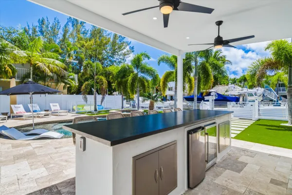 $2,595,000 | 292 Woods Avenue, Tavernier, FL 33070