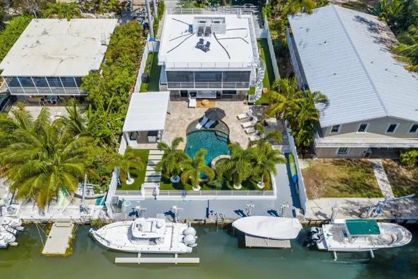 $2,595,000 | 292 Woods Avenue, Tavernier, FL 33070