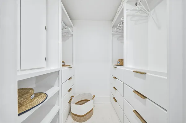 $2,595,000 | 292 Woods Avenue, Tavernier, FL 33070