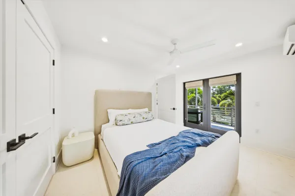 $2,595,000 | 292 Woods Avenue, Tavernier, FL 33070