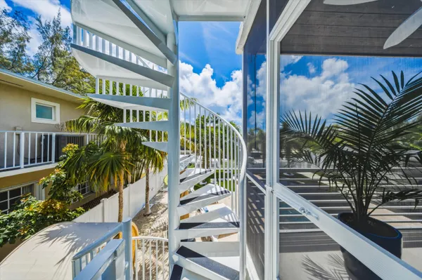 $2,595,000 | 292 Woods Avenue, Tavernier, FL 33070