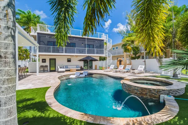 $2,595,000 | 292 Woods Avenue, Tavernier, FL 33070